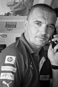 V5O10as_M0977_gutek_phone_1