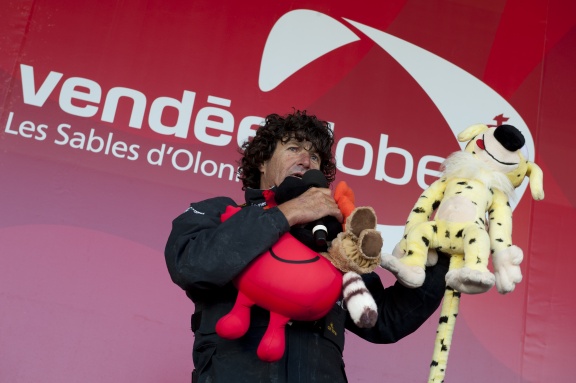 Grzywa imponująca. No i sublokatorzy jachtu nareszcie na wolności! / Fot. O. Blanchet / DPPI / Vendee Globe