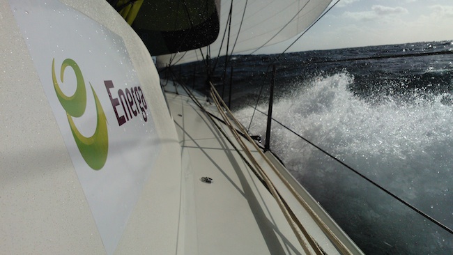 Jazda na genakerze - jeszcze całym. / Fot. T. Siekierko