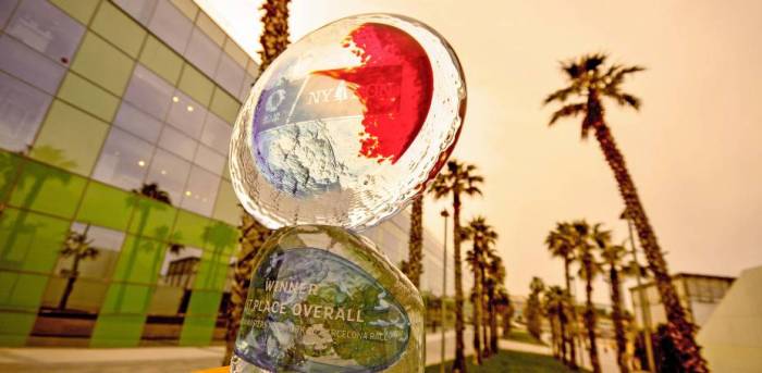 Nagroda dla zwycięzcy wygląda tak. / Fot. Christophe Favreau http://www.imocaoceanmasters.com/news/stunning-trophy