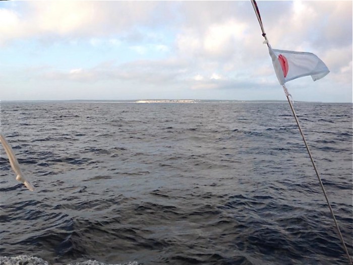 Północ Gotlandii,  Quick Livener na tle klifów / fot. Krystian Szypka