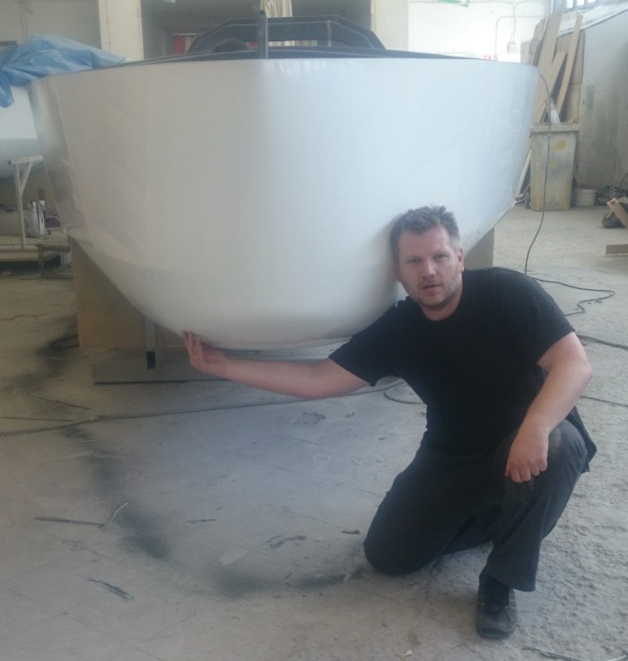 "Umiarkowanie okrągły" dziób nowego Mini OCEAN650. / fot. OceanTeam