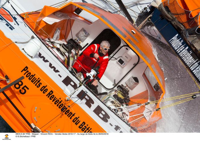 IMOCA 60' PRB - Skipper : Vincent RIOU - Vendée Globe 2016-17 - Au large de Belle-Ile le 28/03/2016