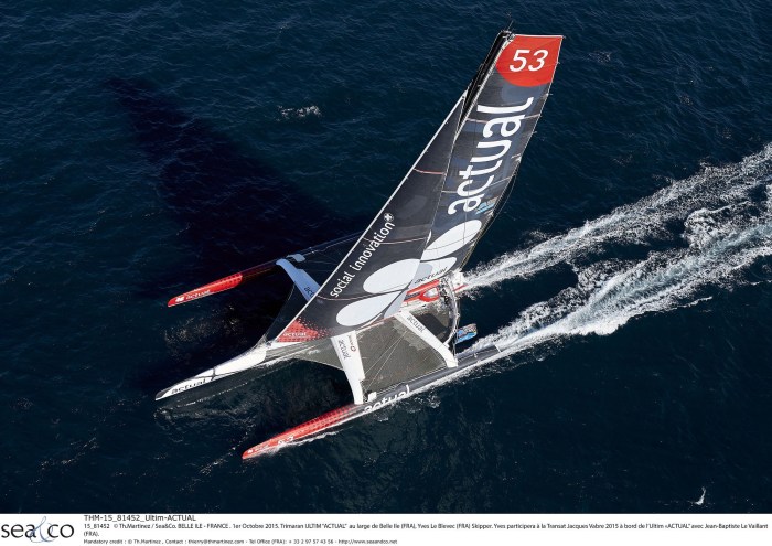 15_81452 © Th.Martinez / Sea&Co. BELLE ILE - FRANCE . 1er Octobre 2015. Trimaran ULTIM “ACTUAL” au large de Belle Ile (FRA), Yves Le Blevec (FRA) Skipper. Yves participera à la Transat Jacques Vabre 2015 à bord de l'Ultim "ACTUAL” avec Jean-Baptiste Le Vaillant (FRA).