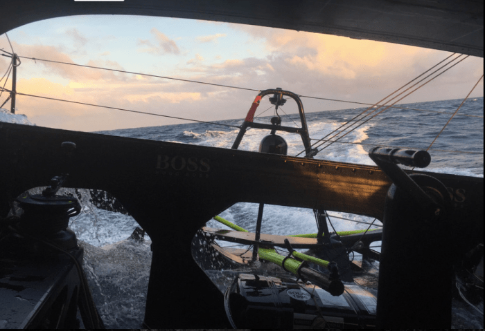 Zdjęcie z pokładu HUGO BOSS. /Fot. Alex Thomson/Alex Thomson Racing/NY-VENDEE