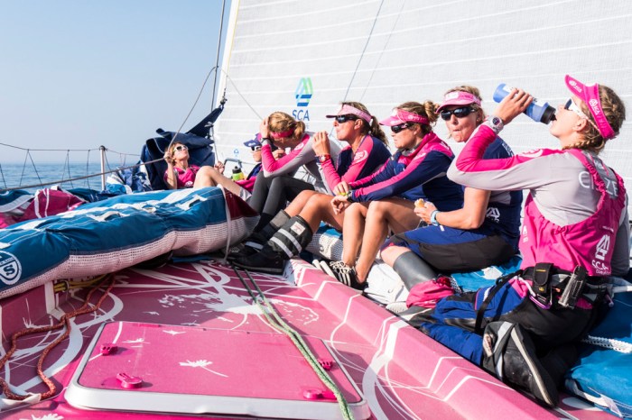 obieca_zaloga_team_sca_fot_anna-lena-elledteam-scavolvo-ocean-race.jpgMay 17, 2015. Leg 7 to Lisbon onboard Team SCA. Day 00. Light winds. The crew takes a break on the foredeck between the tacks.